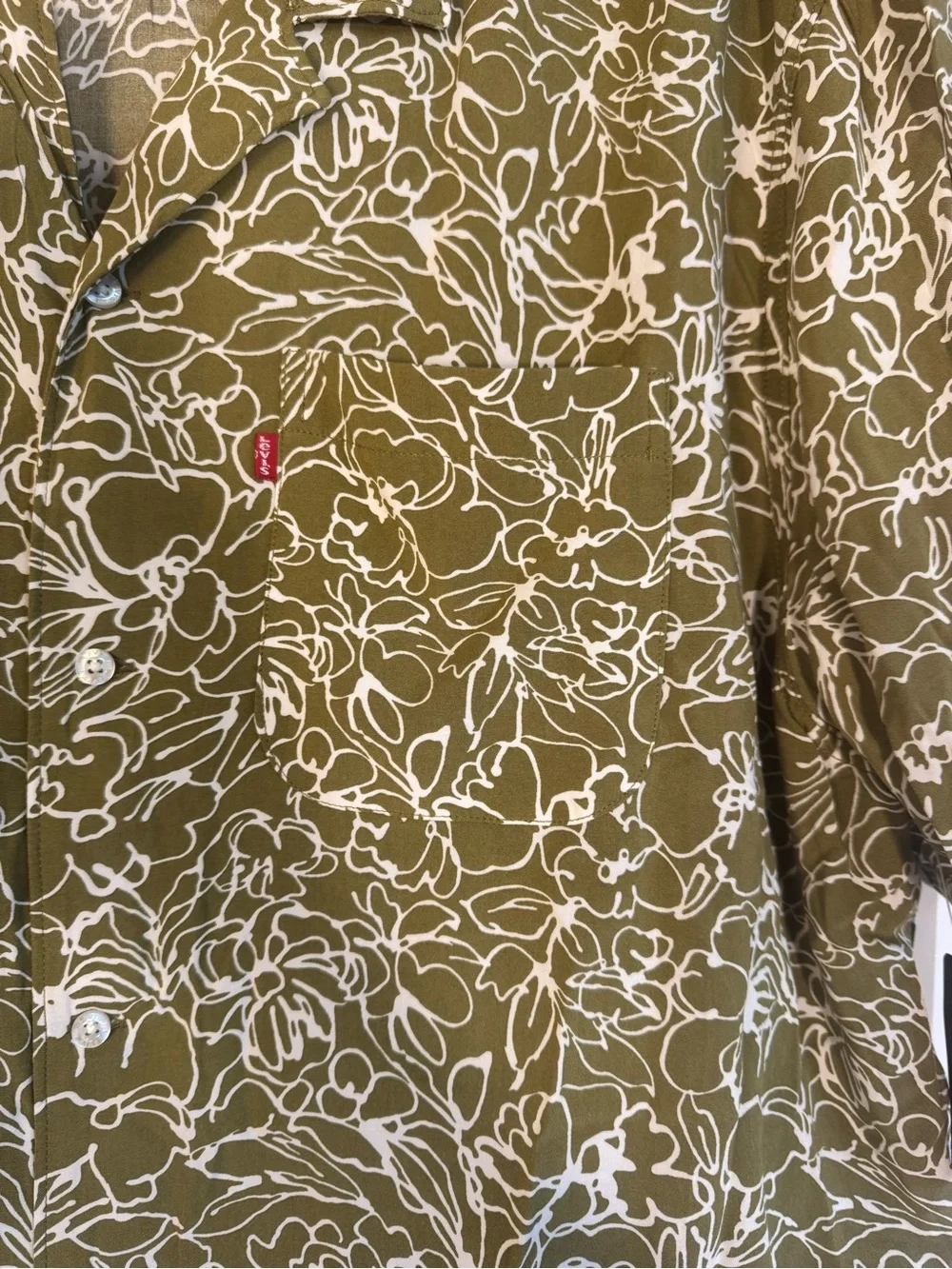 Levi's Olive & White Floral Short-Sleeve Button-Up Shirt